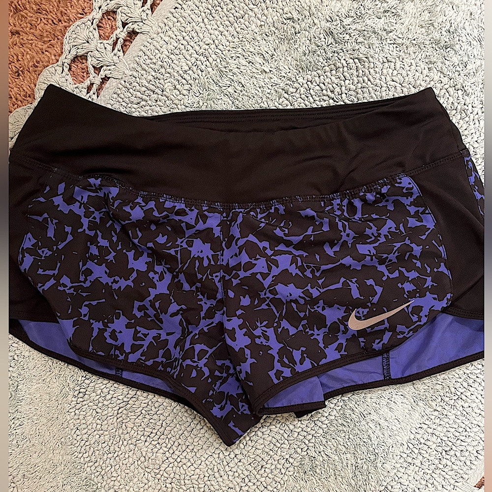 nike women’s dri- fit shorts